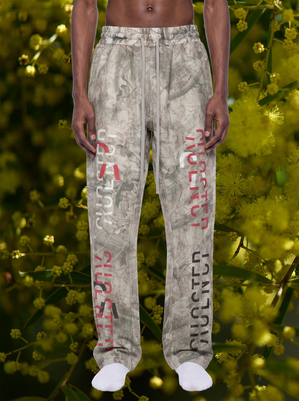 THE GRASS THAT GROWS ON THE LAND SWEATPANTS